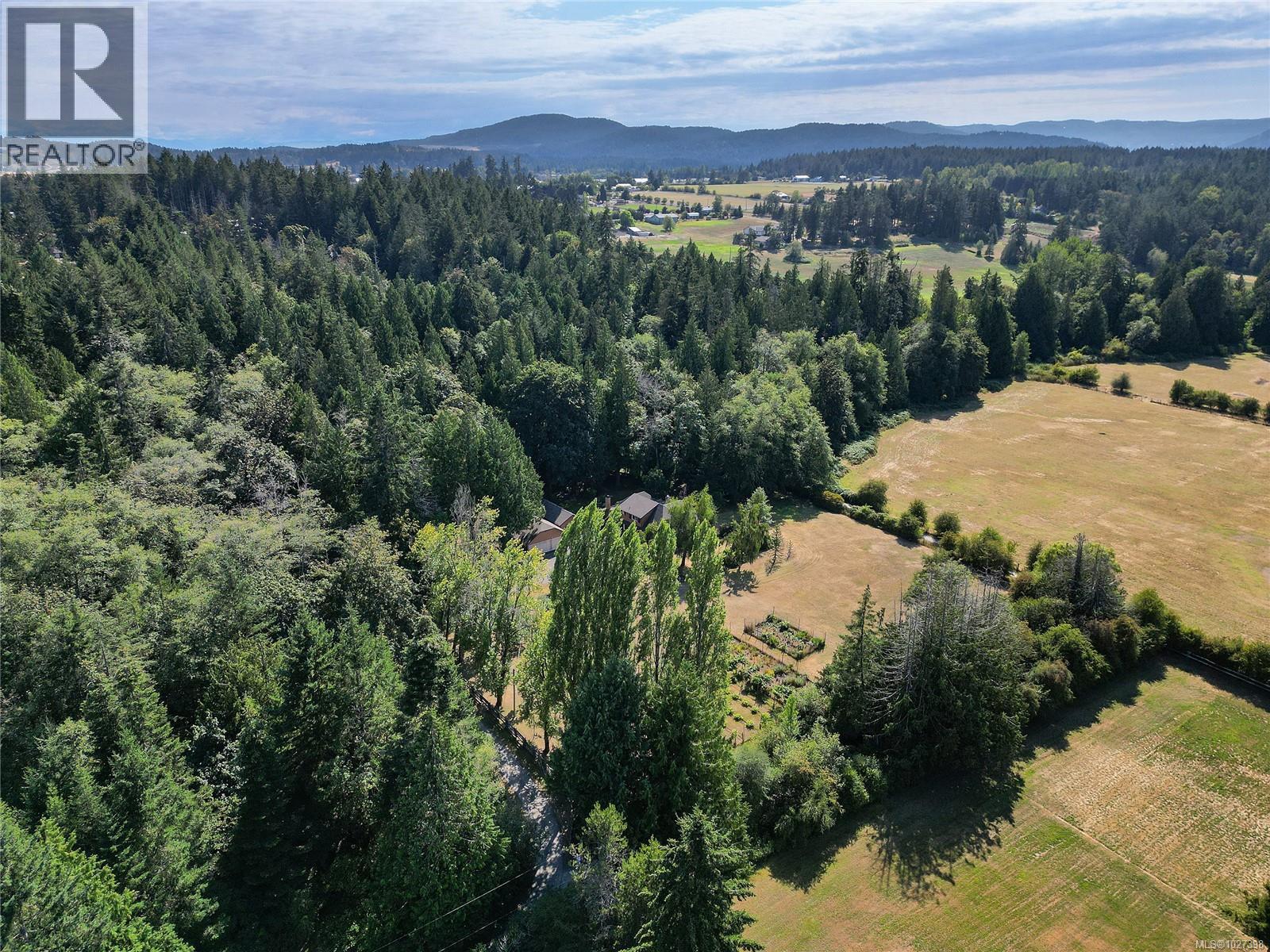 1695 Cultra Ave, Central Saanich