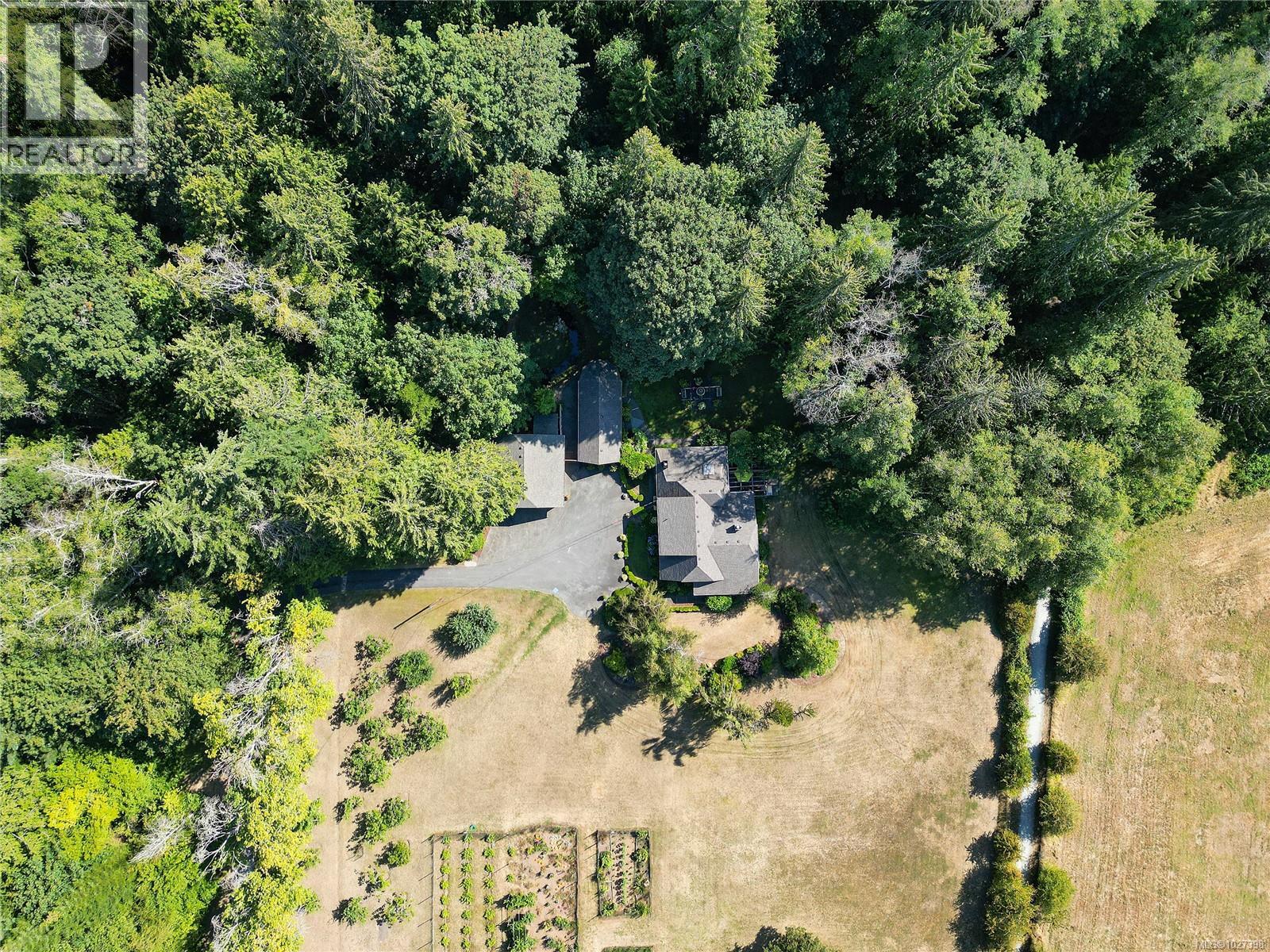 1695 Cultra Ave, Central Saanich