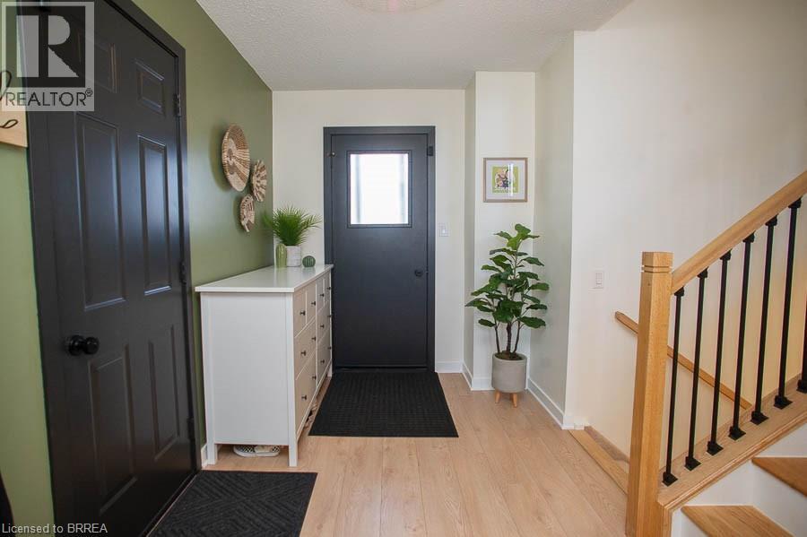 27 COULBECK Road - Photo 5 of 30, Brantford, Ontario