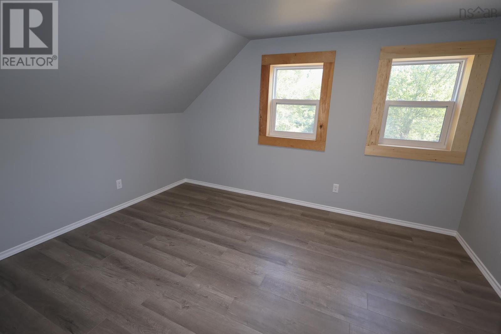 Property 30 of 43 of 10524 Highway 8