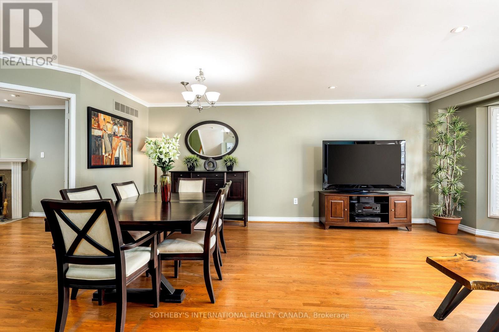 26 TAMARACK CIRCLE - Photo 5 of 46, Toronto (Kingsview Village-The Westway), Ontario