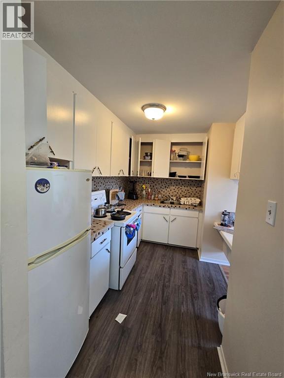 #B214 500 DOUGLAS AVENUE - 11