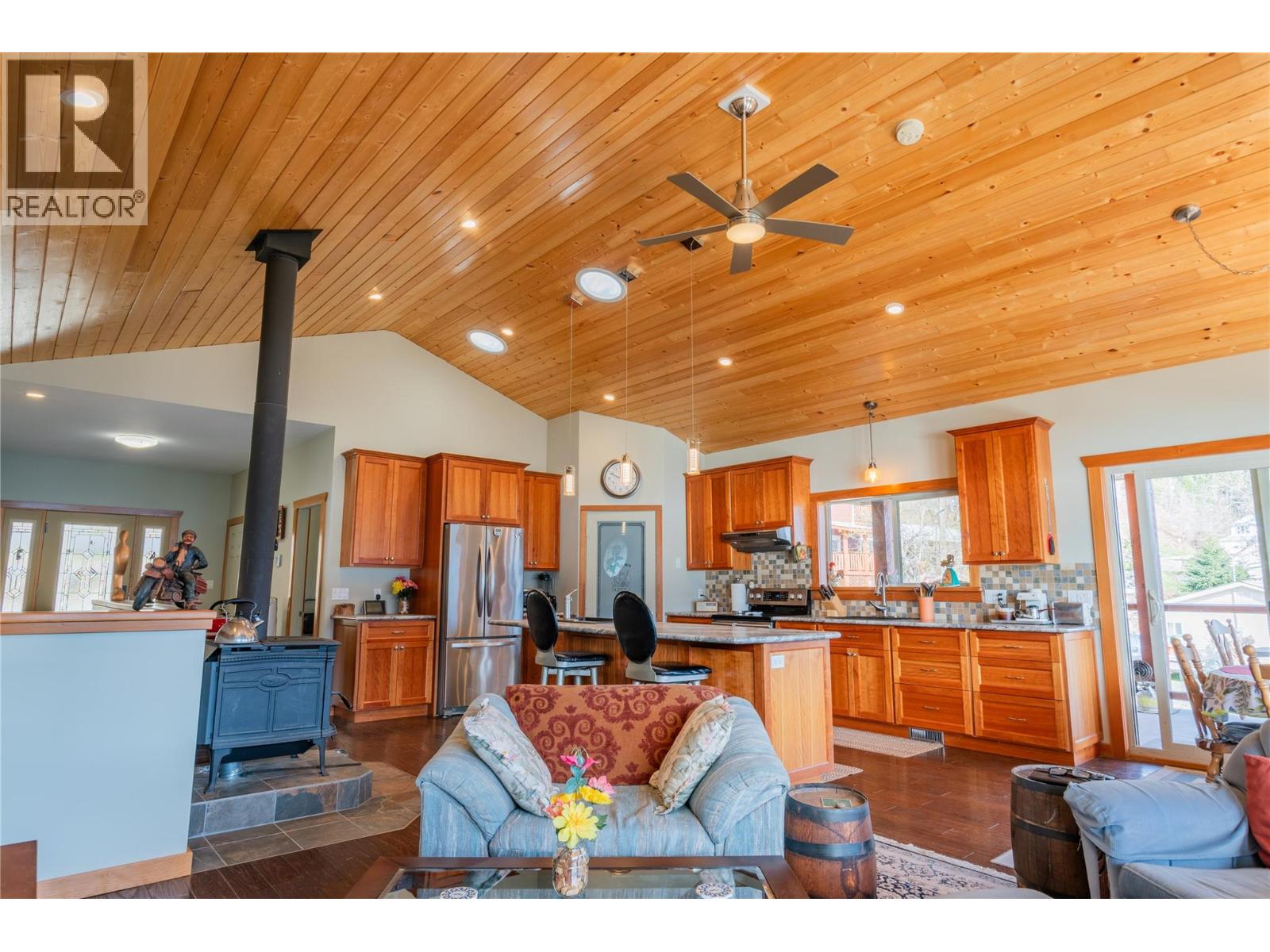 3558 SPRAGUE Street, Ainsworth