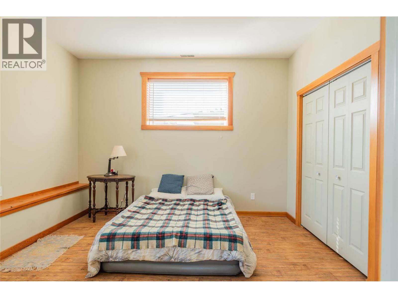 3558 SPRAGUE Street, Ainsworth