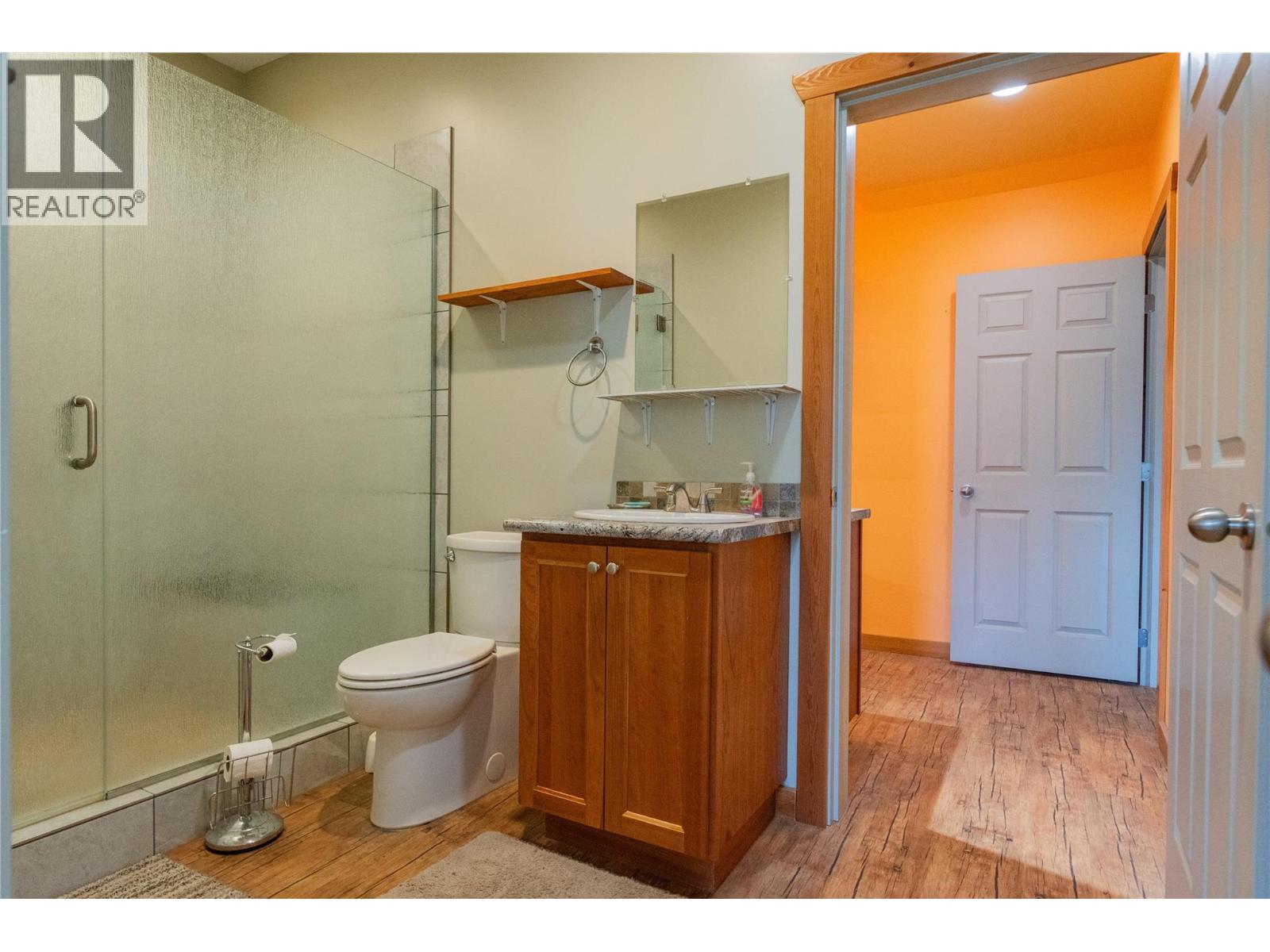 3558 SPRAGUE Street, Ainsworth