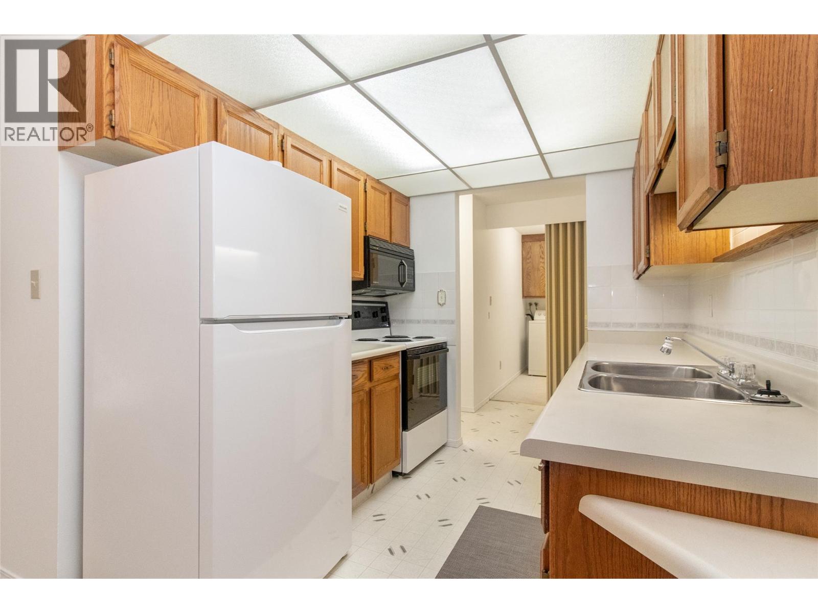 575 Sutherland Avenue Unit# 122, Kelowna