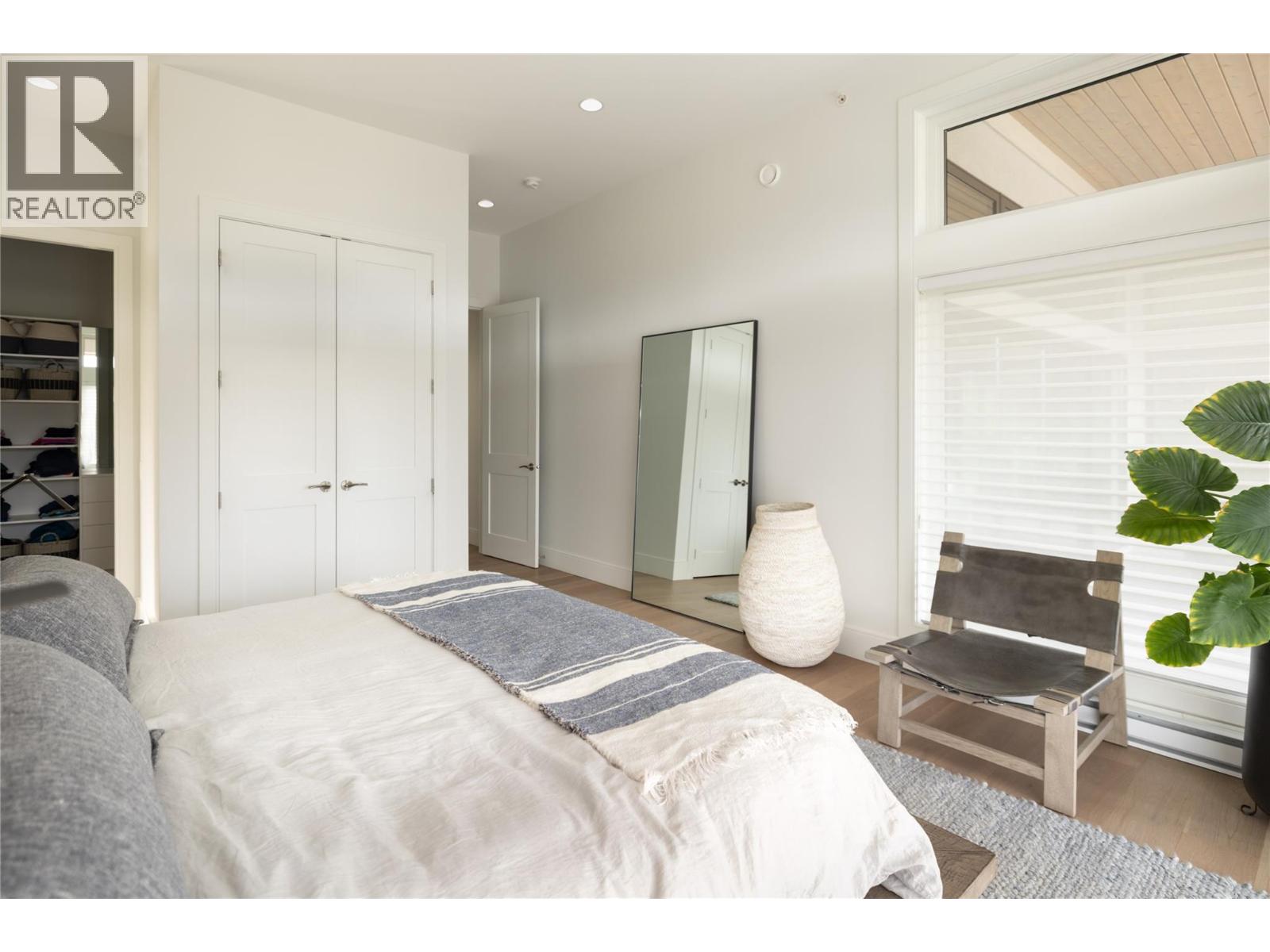 689 Birdie Lake Place, Vernon