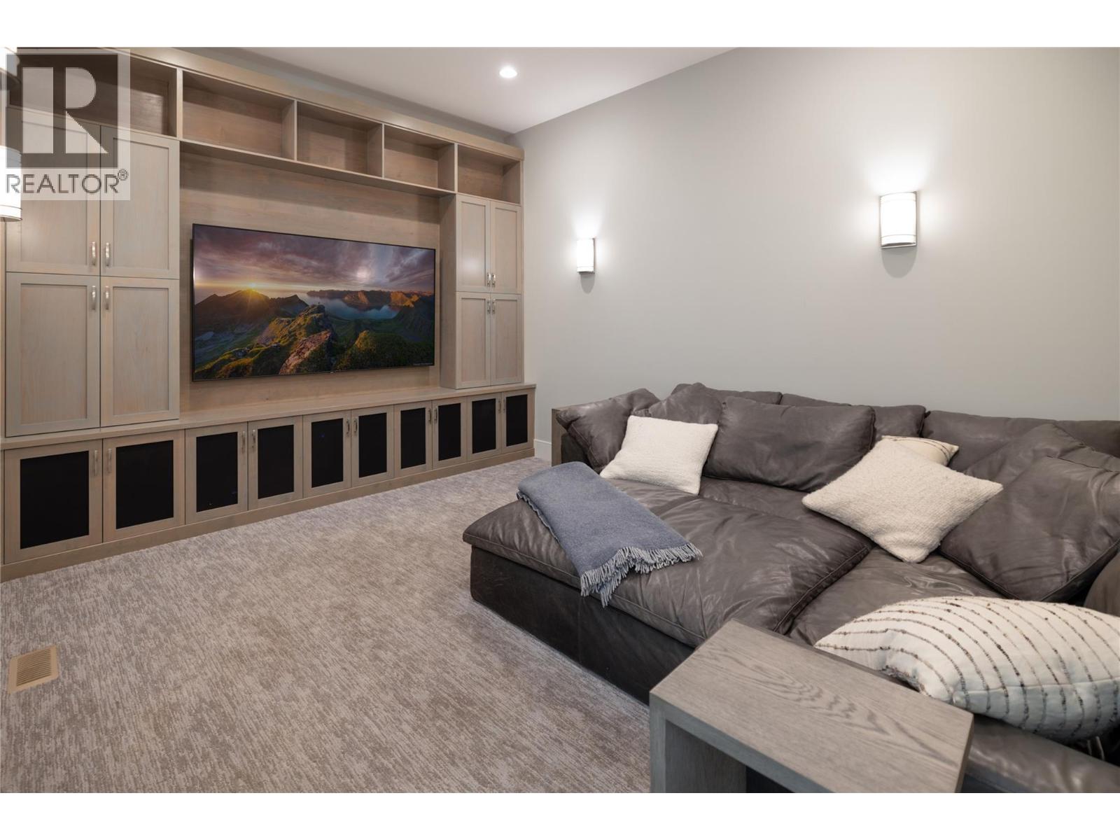 689 Birdie Lake Place, Vernon