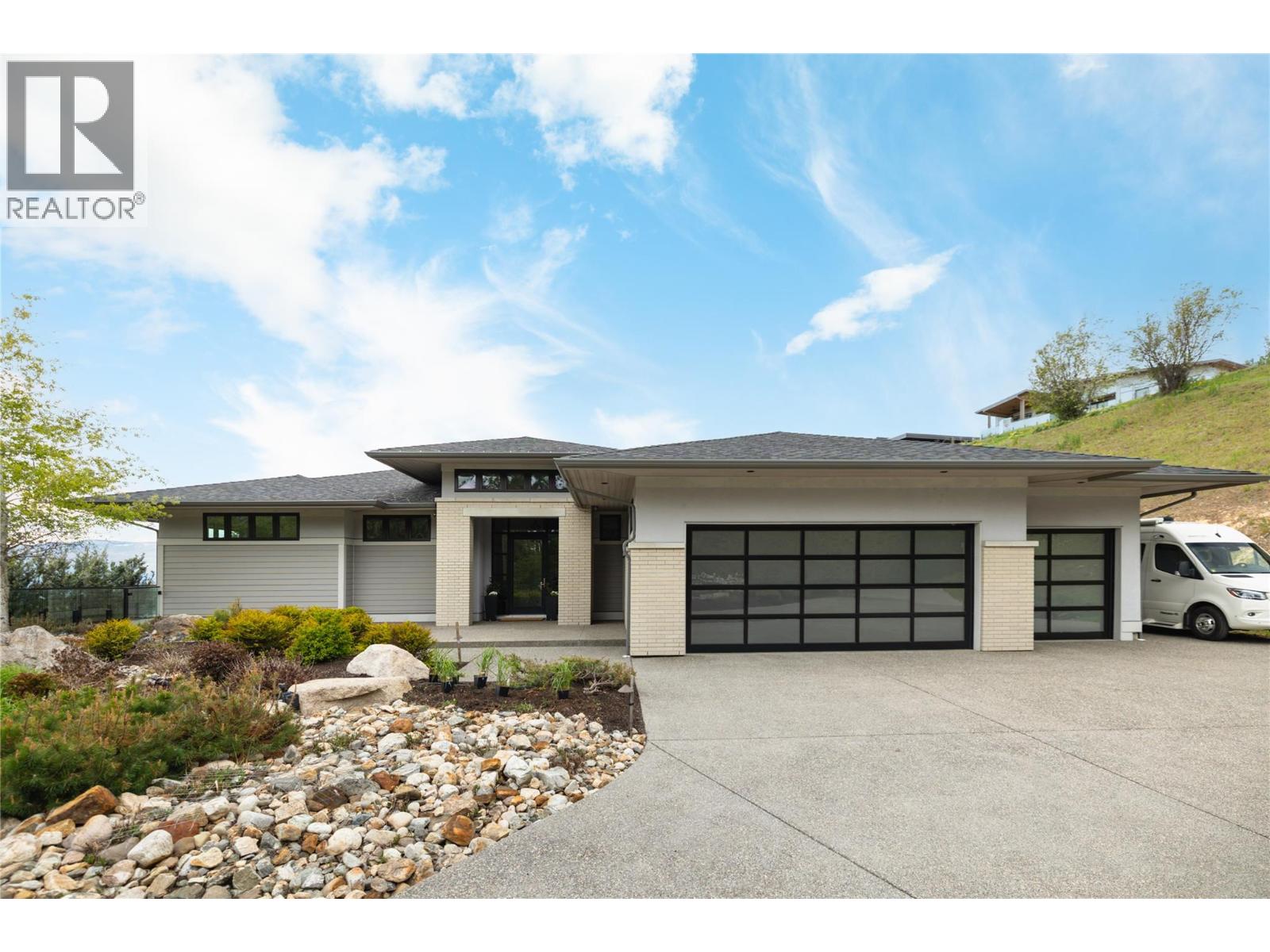 689 Birdie Lake Place, Vernon