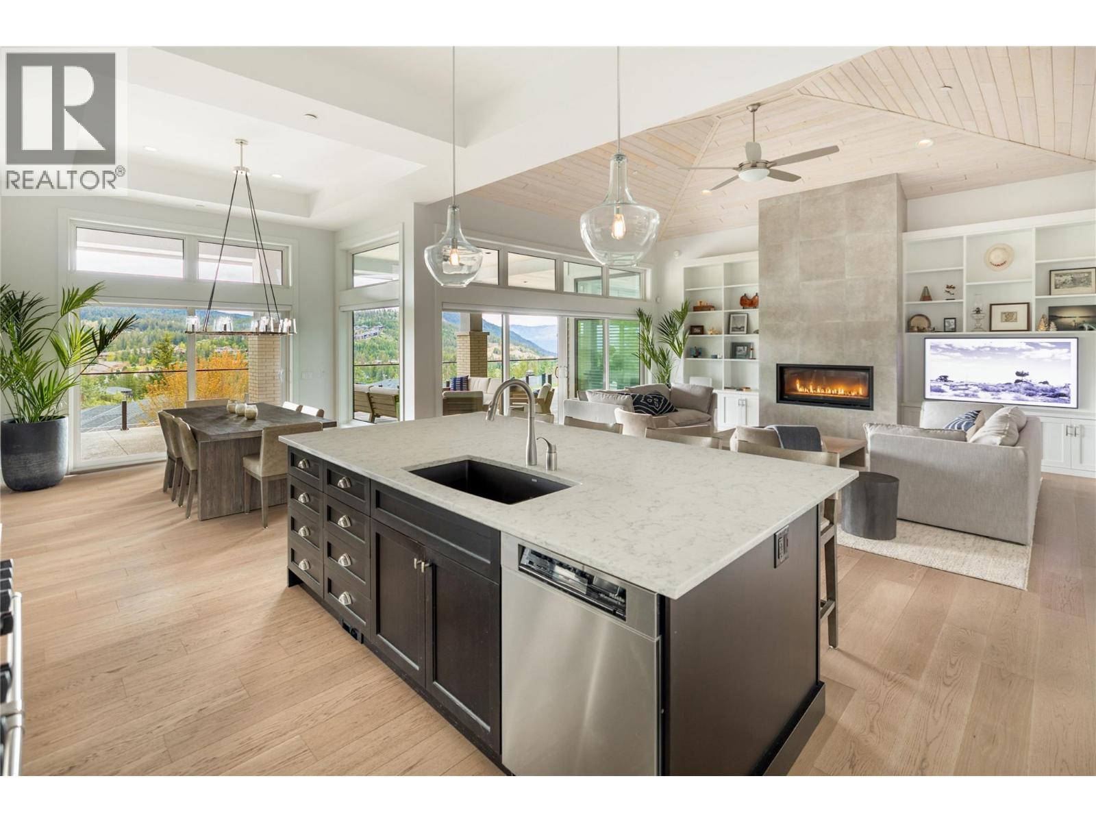 689 Birdie Lake Place, Vernon