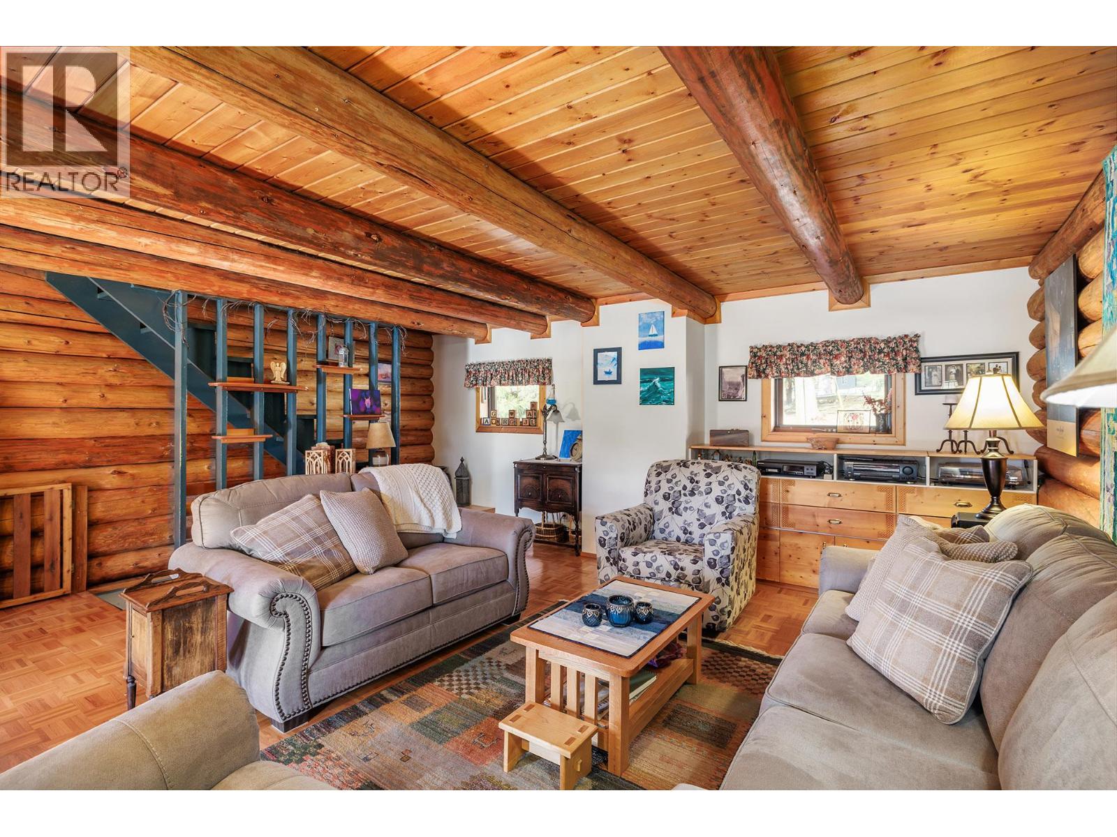 10775 Hallam Drive, Lake Country