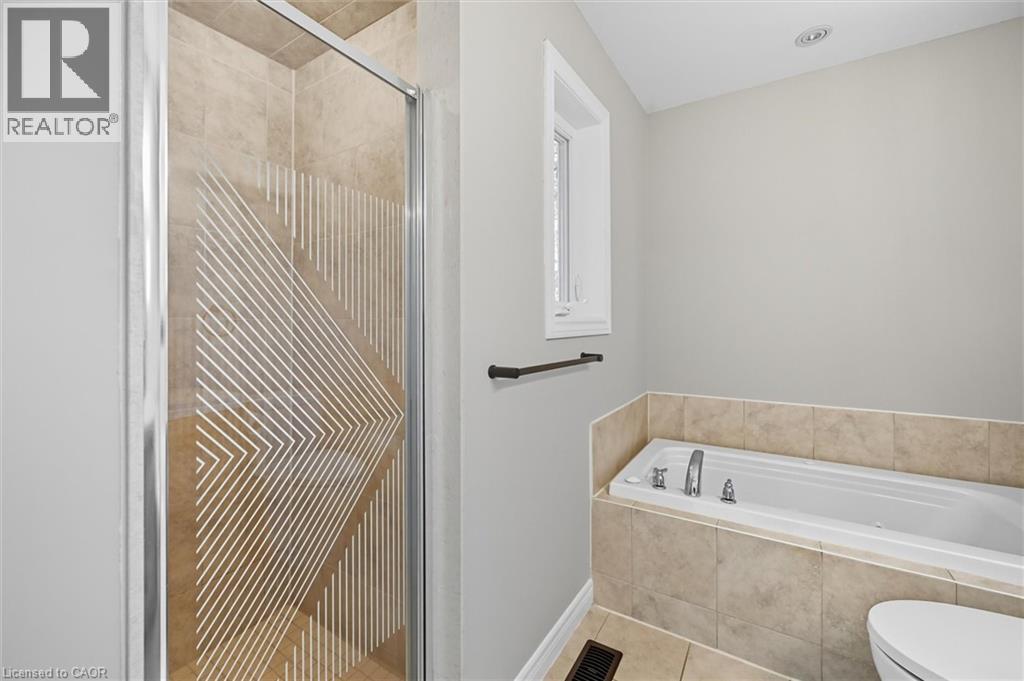 88 WOOD Street E - 26