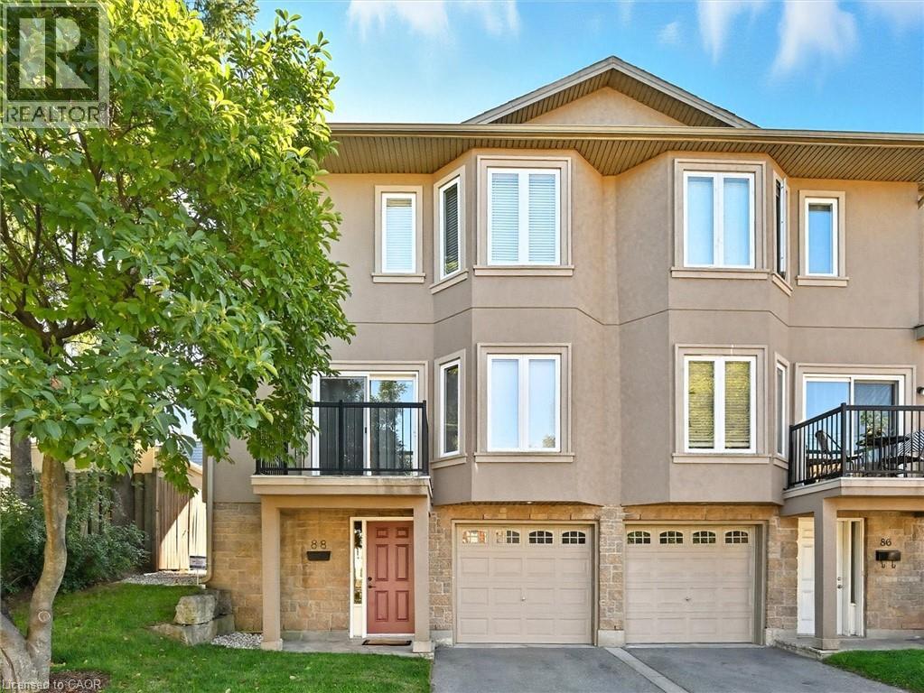 88 WOOD Street E - 1