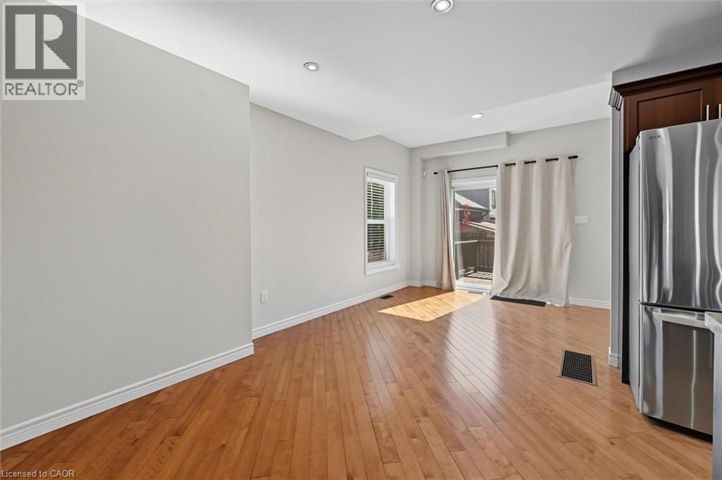 88 WOOD Street E - 4