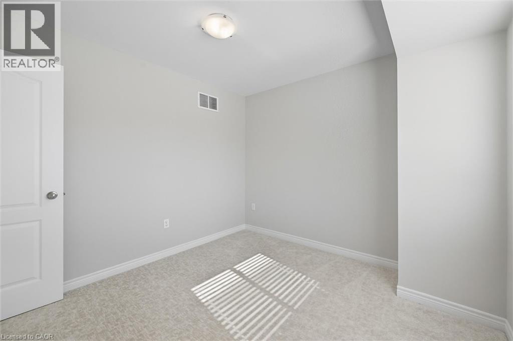 88 WOOD Street E - 22