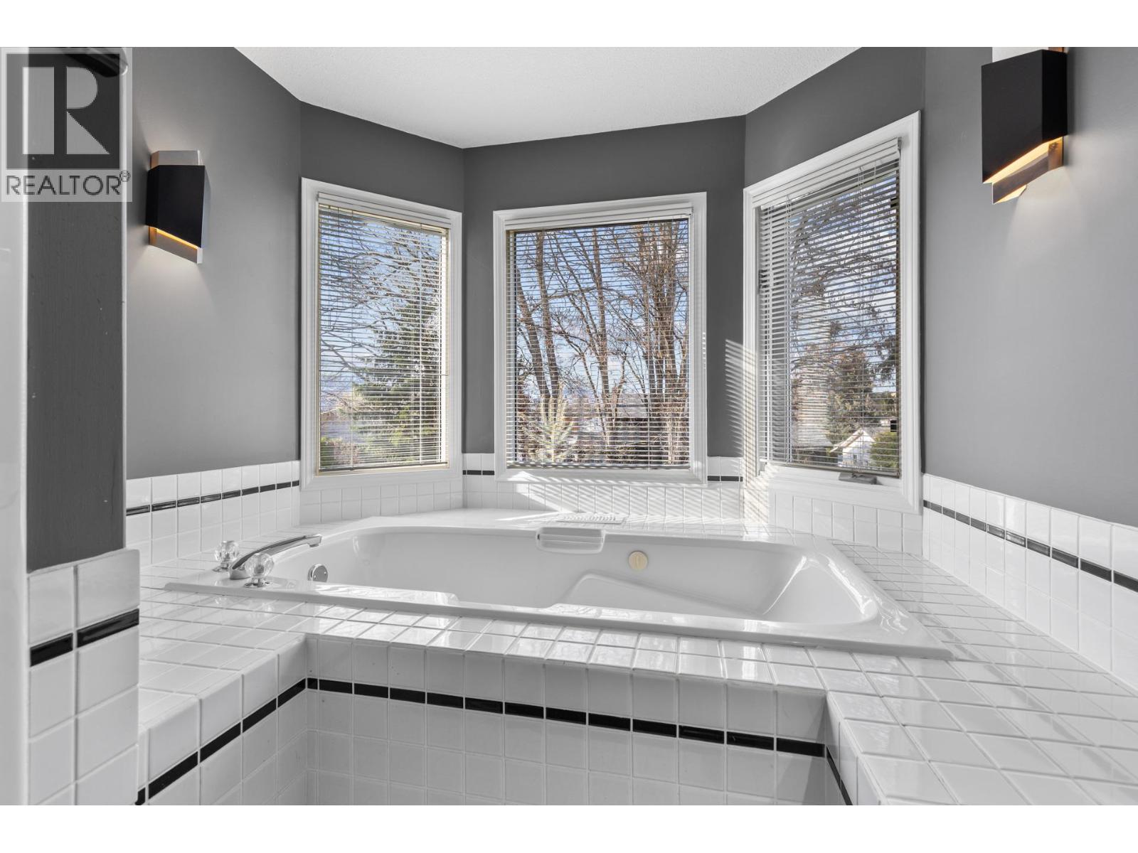  636 Welke Road, Kelowna