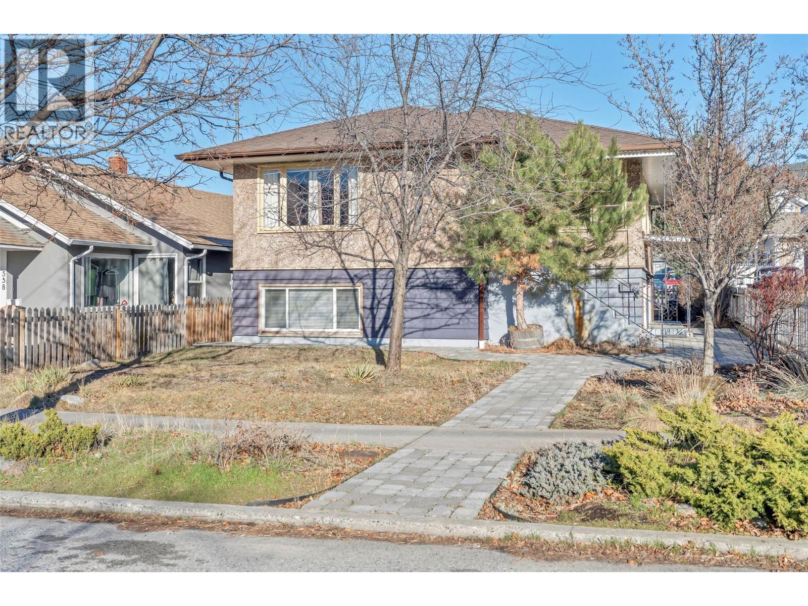 566 Van Horne Street, Penticton