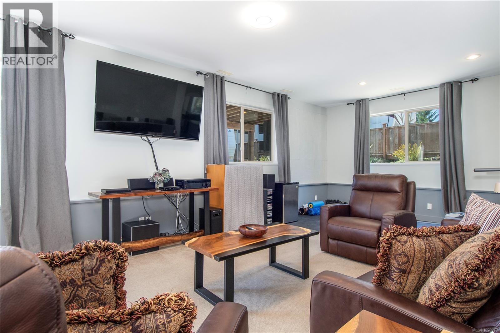 2953 PACIFIC VIEW TERR - 37