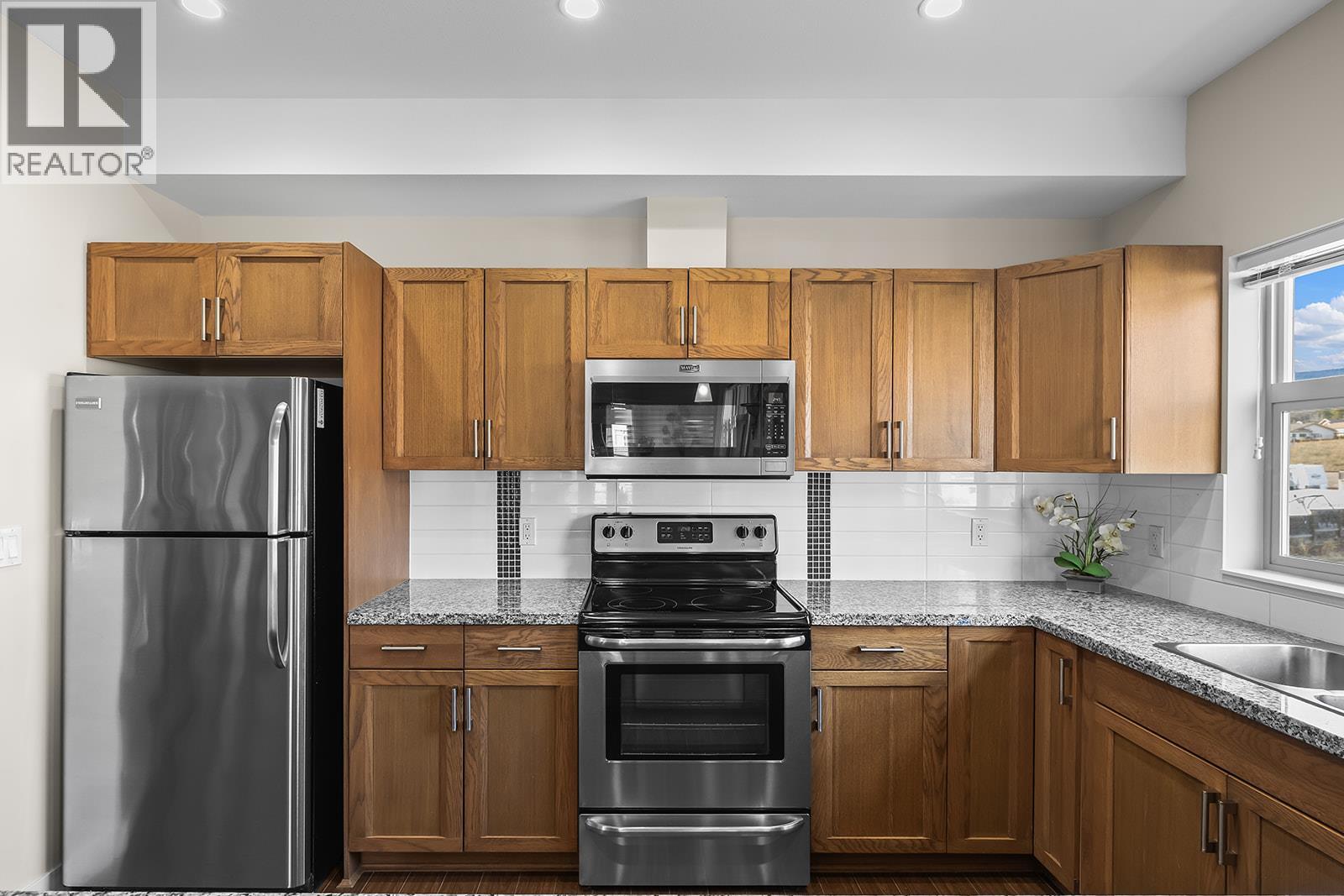 3220 Skyview Lane Unit# 410, West Kelowna