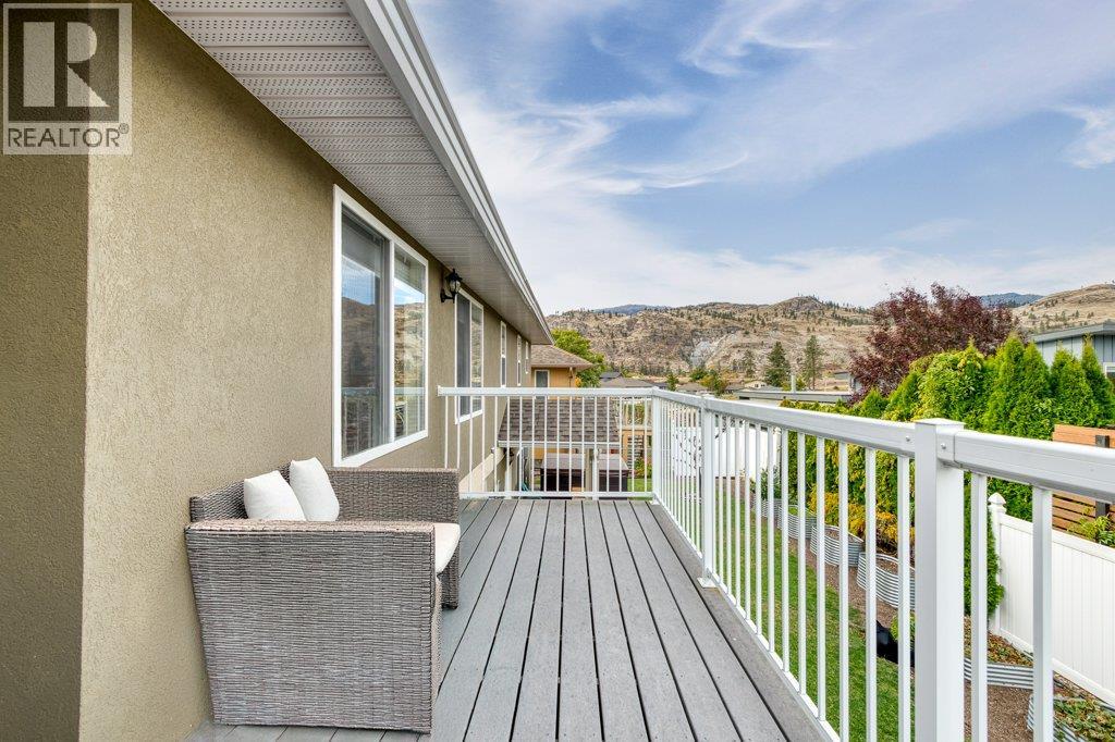 6948 MOUNTAINVIEW Drive, Oliver