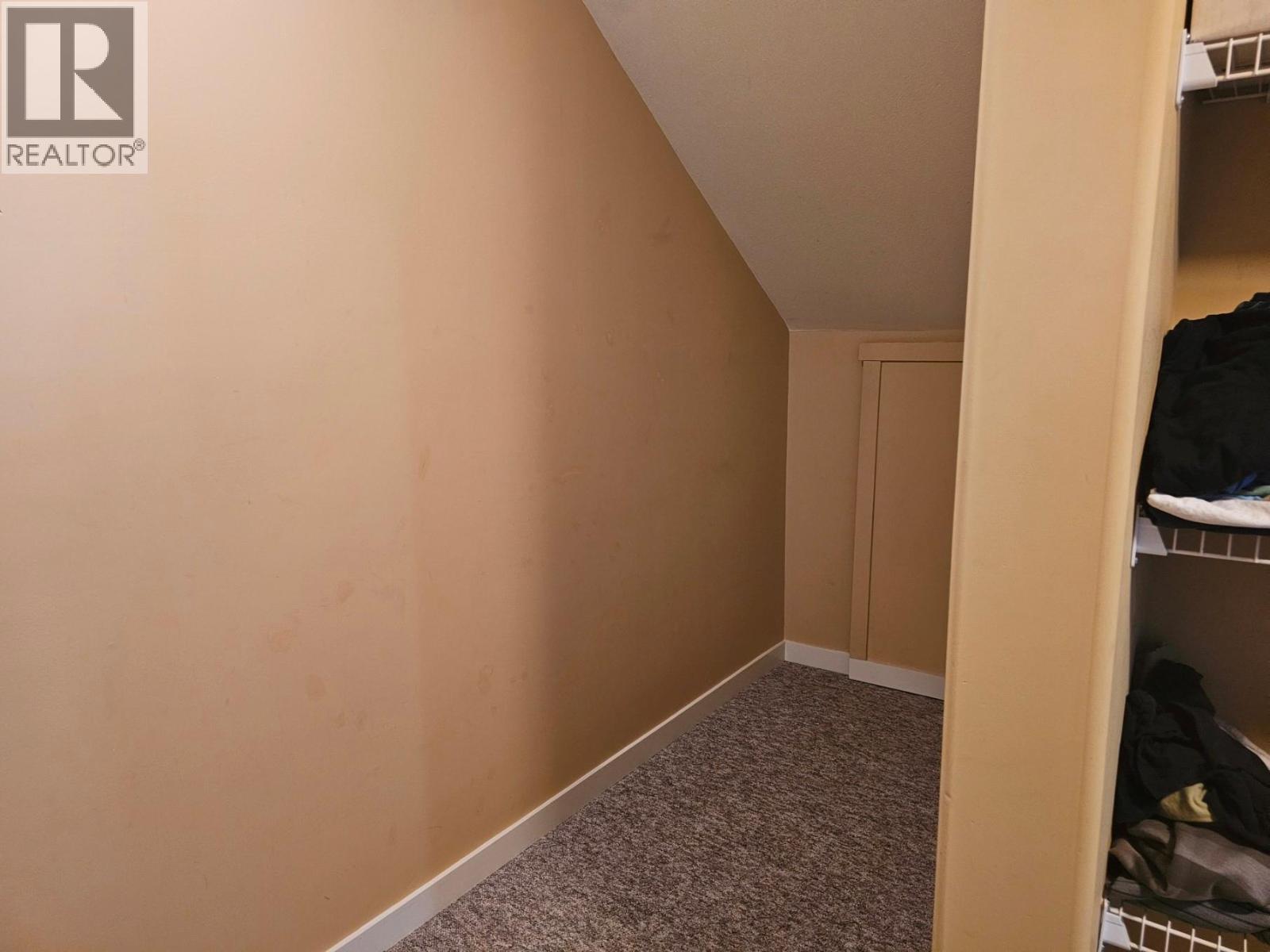 6948 MOUNTAINVIEW Drive, Oliver