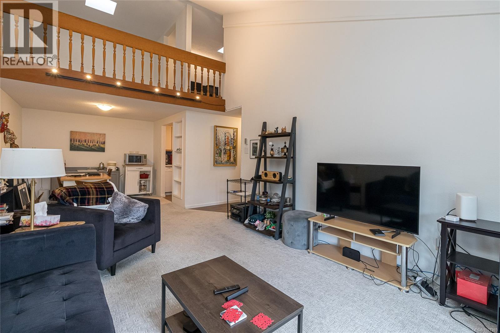 #419 1005 MCKENZIE AVE - Image 2