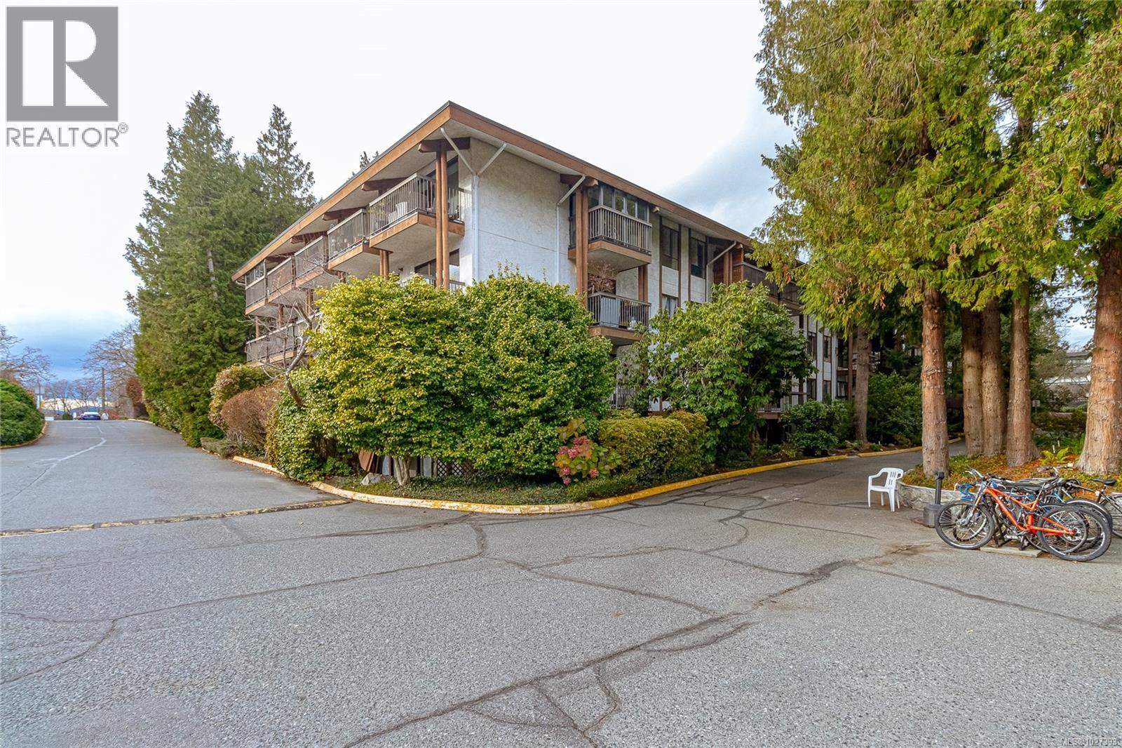 #419 1005 MCKENZIE AVE - 43