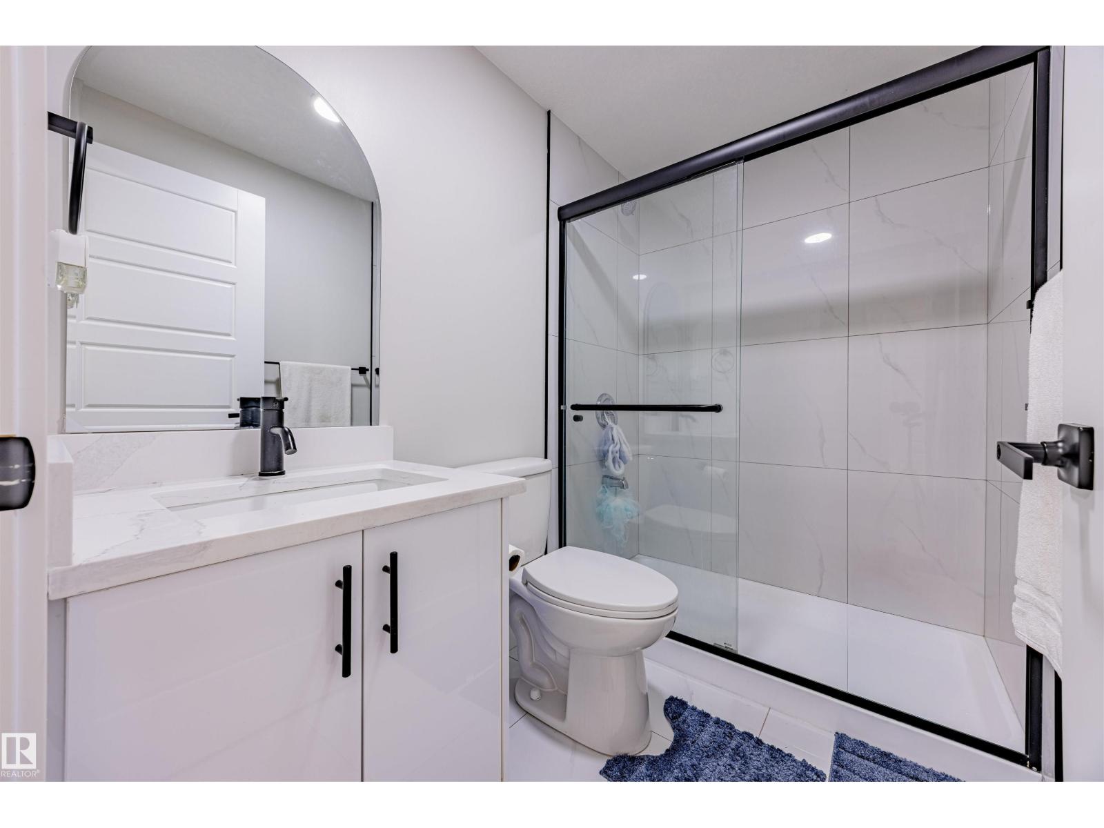 9007 181 AV NW - 52