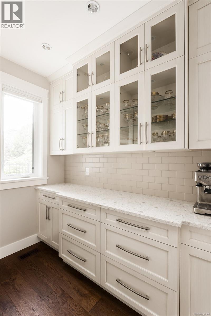  1484 Pebble Place, Langford