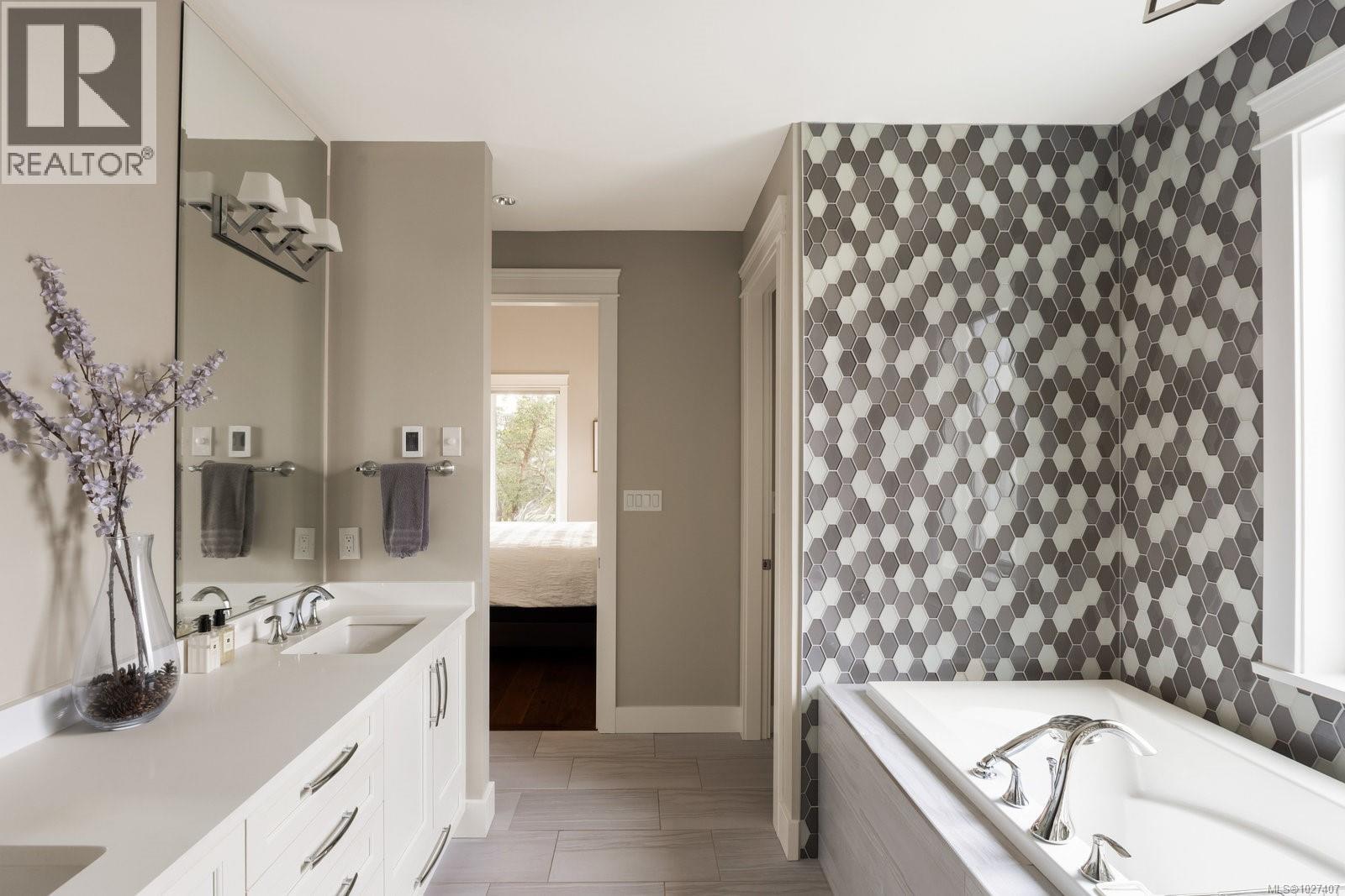  1484 Pebble Place, Langford