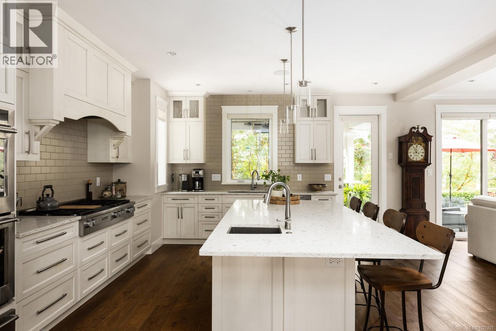  1484 Pebble Place, Langford