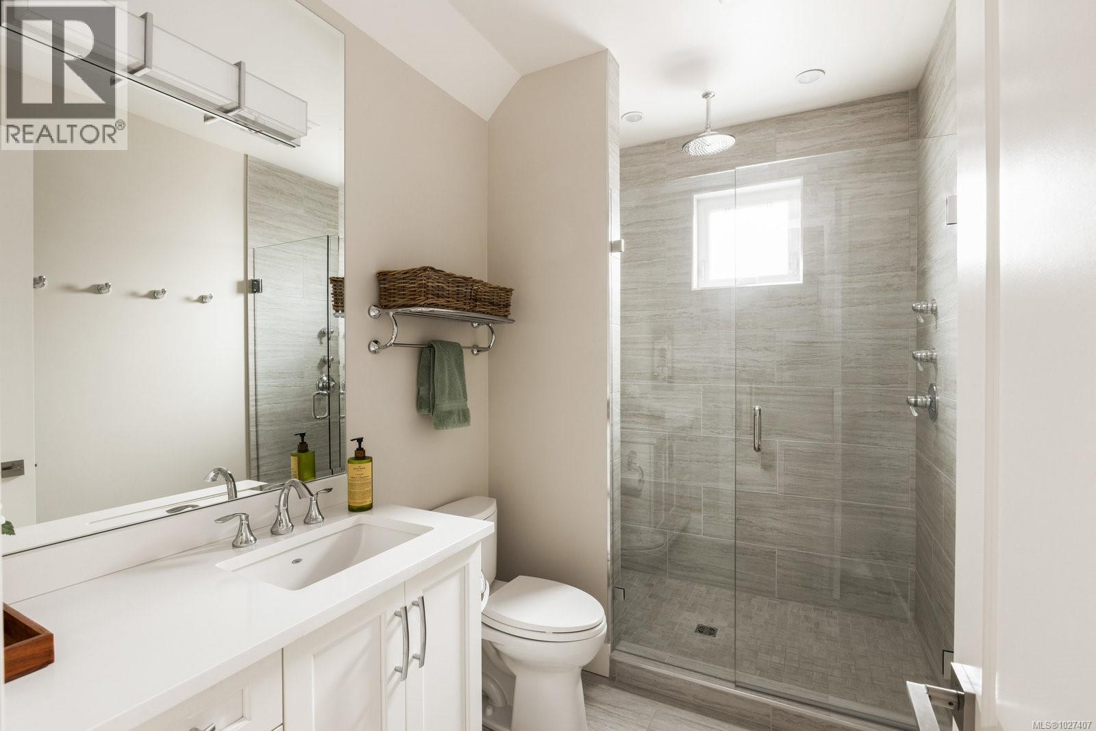  1484 Pebble Place, Langford