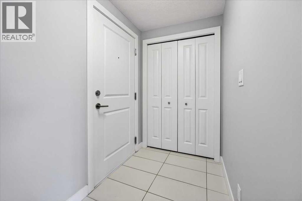 501, 24 Varsity Estates Circle NW - Photo 4 of 40, Calgary, Alberta