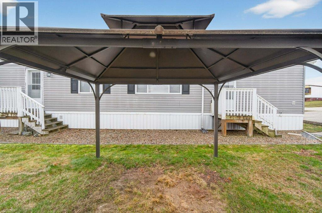 39 3350 10 Avenue Northeast, Salmon Arm