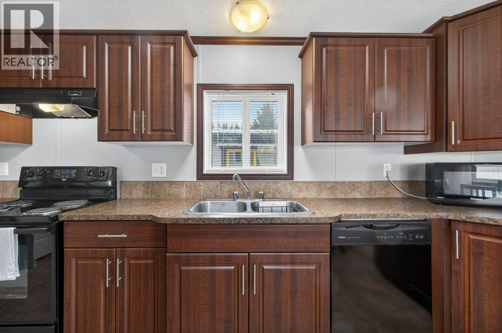 39 3350 10 Avenue Northeast, Salmon Arm