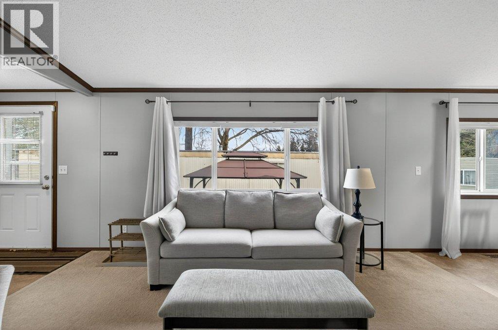 39 3350 10 Avenue Northeast, Salmon Arm