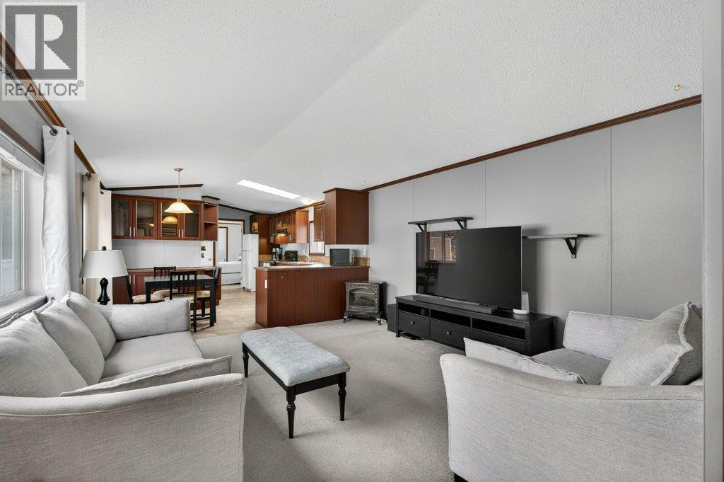 39 3350 10 Avenue Northeast, Salmon Arm