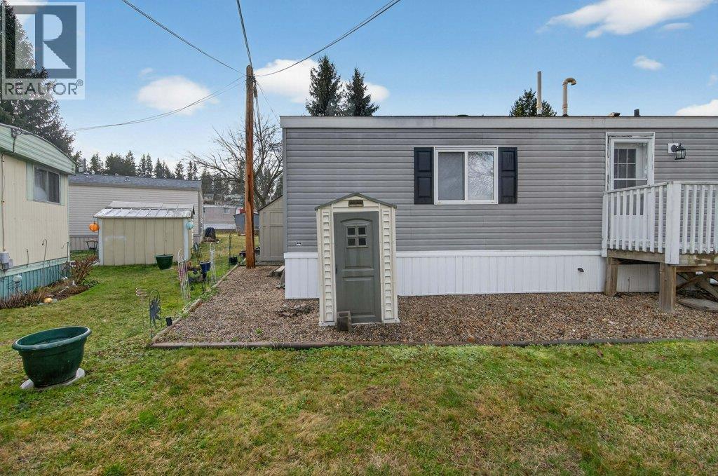 39 3350 10 Avenue Northeast, Salmon Arm
