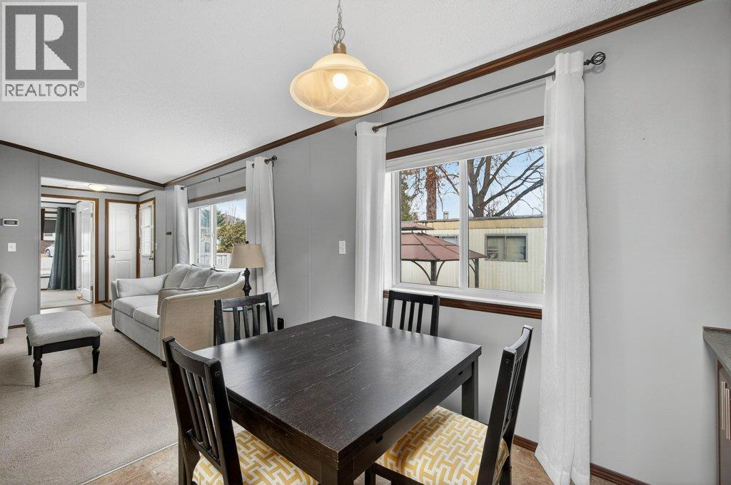 39 3350 10 Avenue Northeast, Salmon Arm