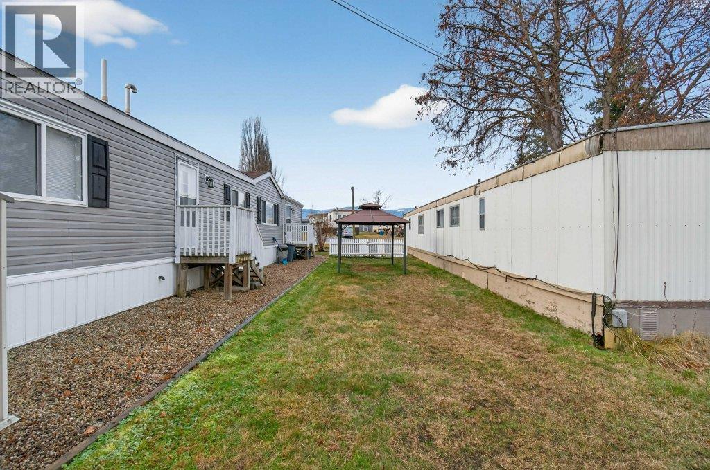 39 3350 10 Avenue Northeast, Salmon Arm