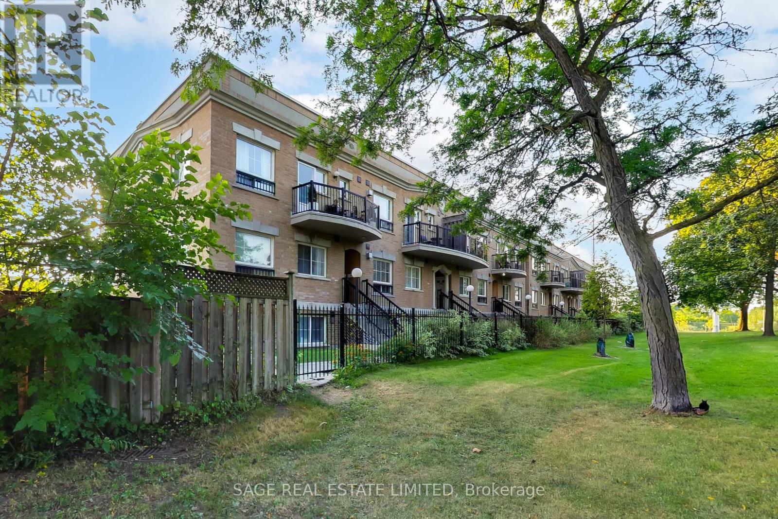 #203 1785 EGLINTON AVENUE E - 33