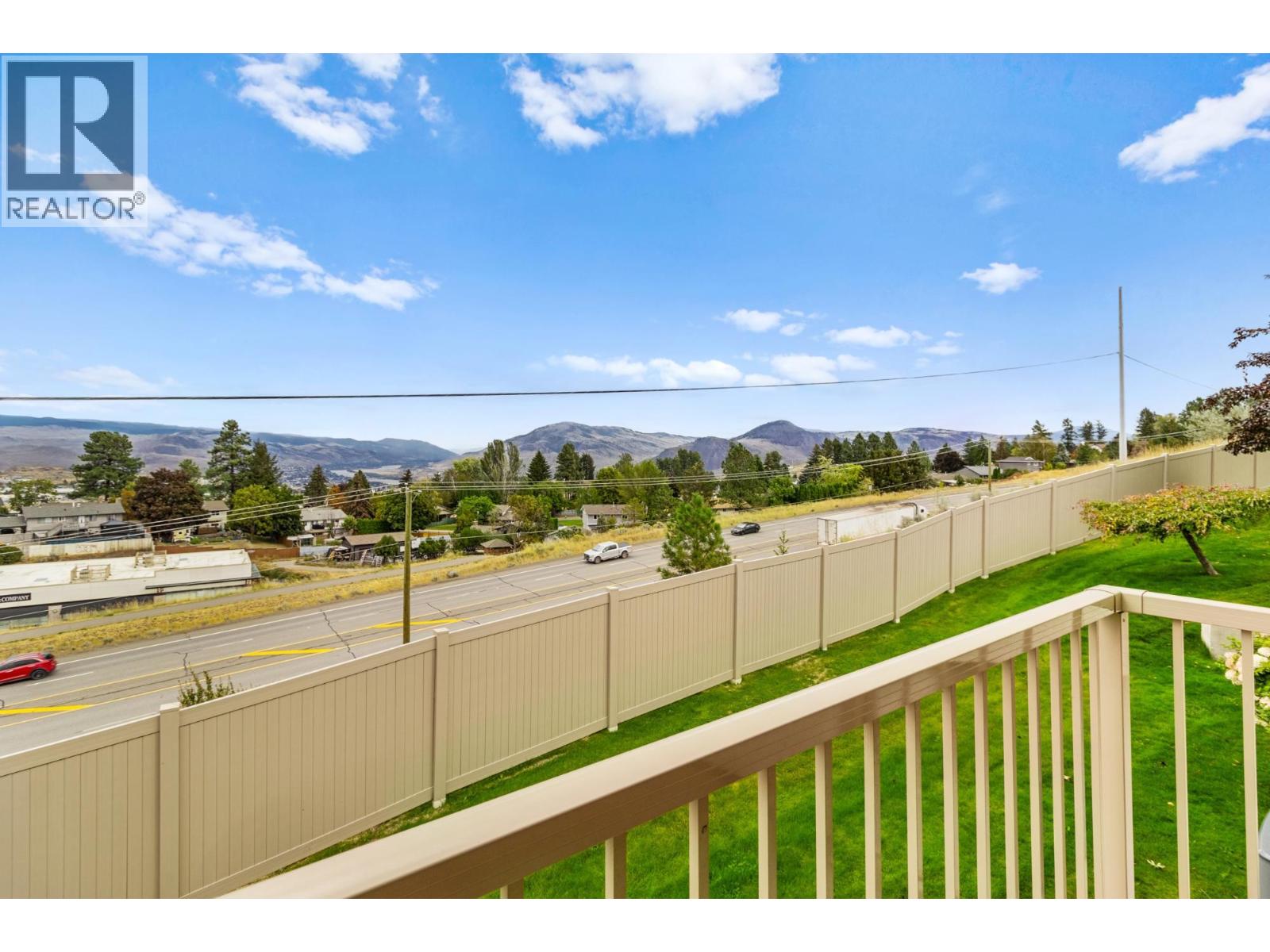#93 1950 BRAEVIEW Place - 23