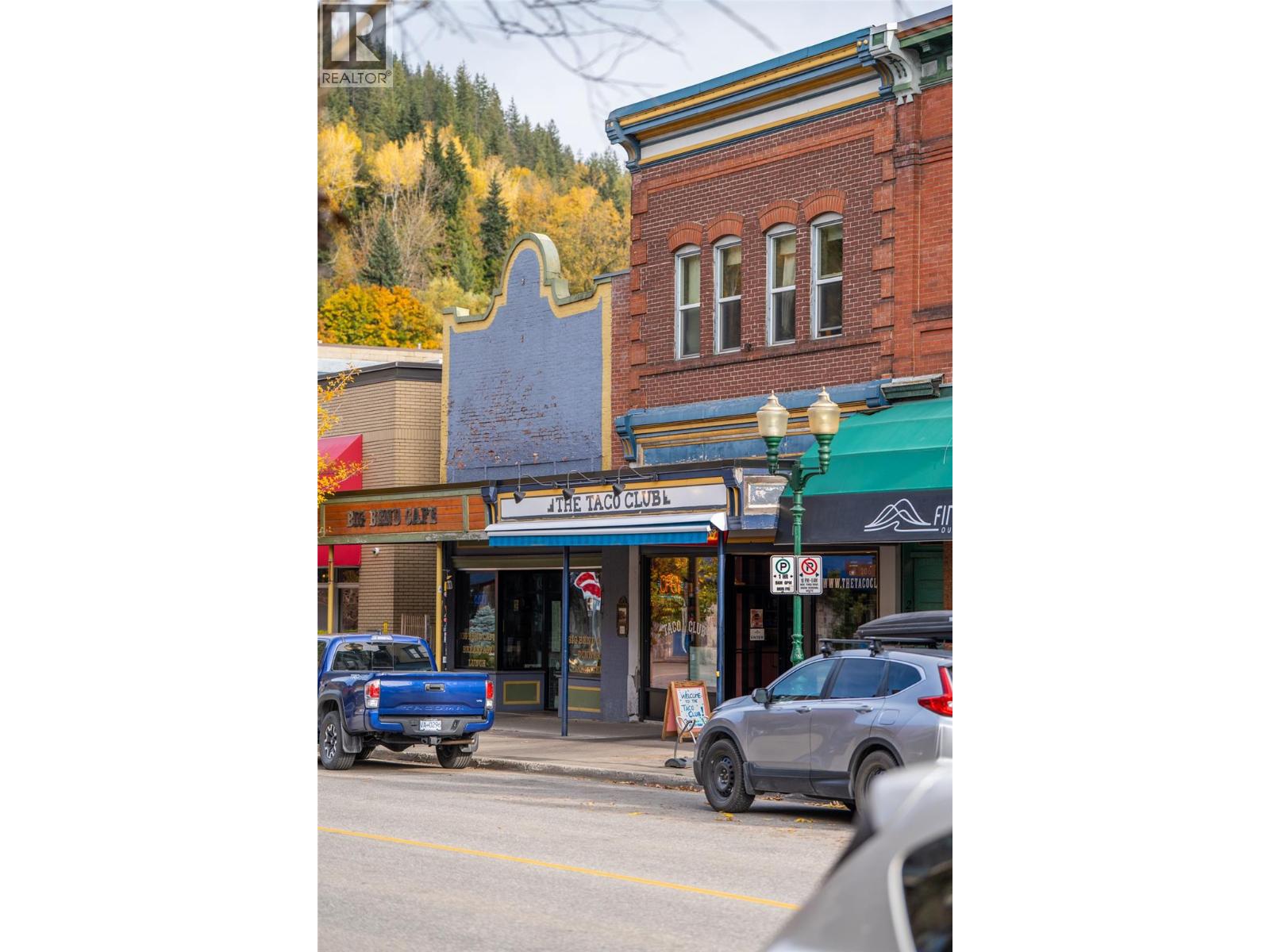 206 Mackenzie Avenue, Revelstoke