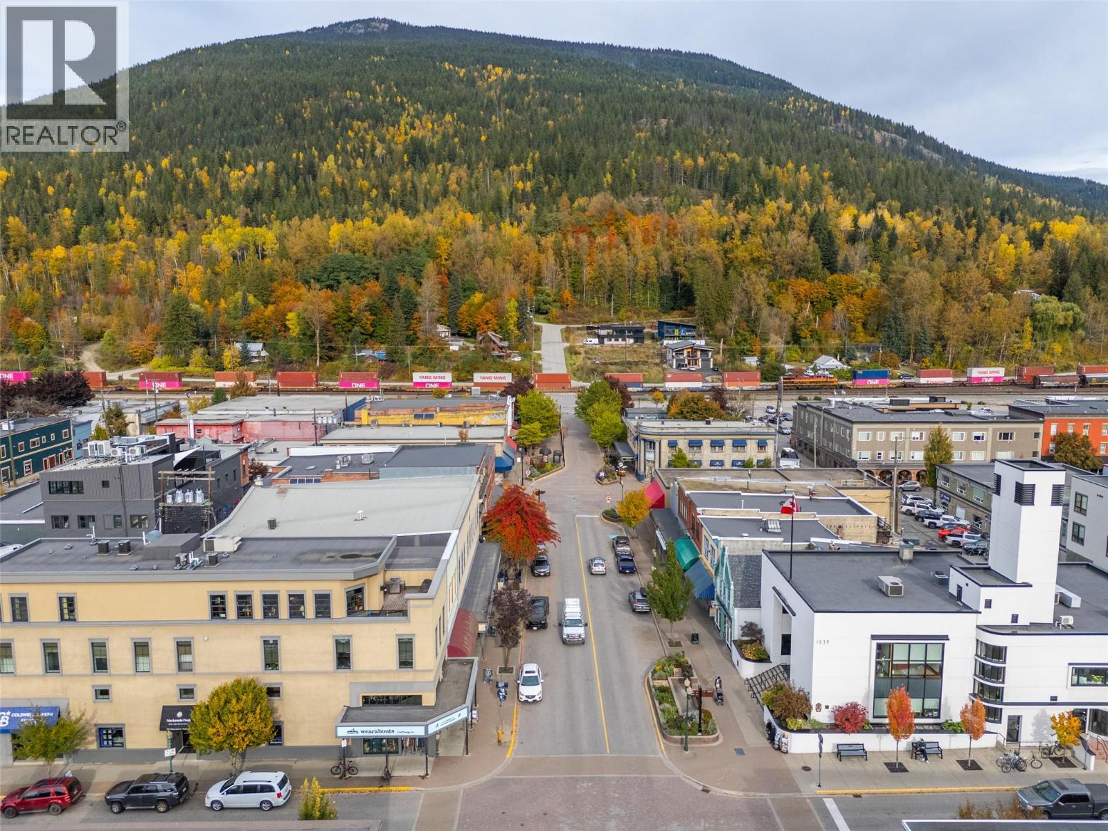 206 Mackenzie Avenue, Revelstoke