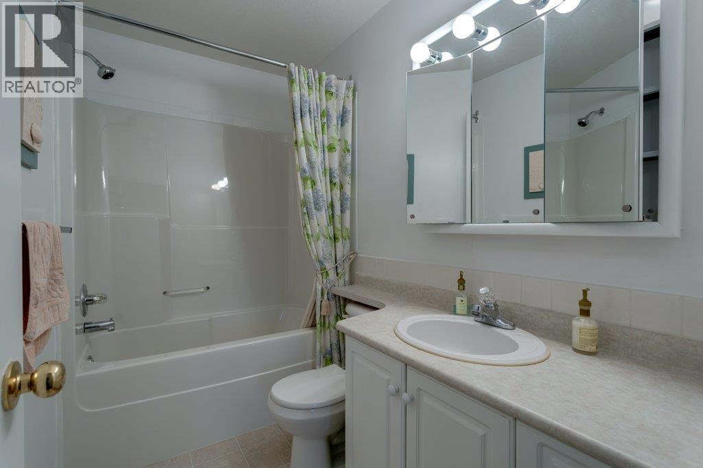 1895 Ambrosi Road Unit# 404, Kelowna