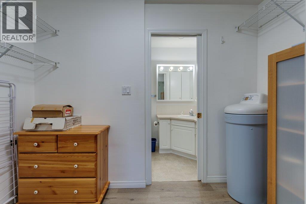 1895 Ambrosi Road Unit# 404, Kelowna