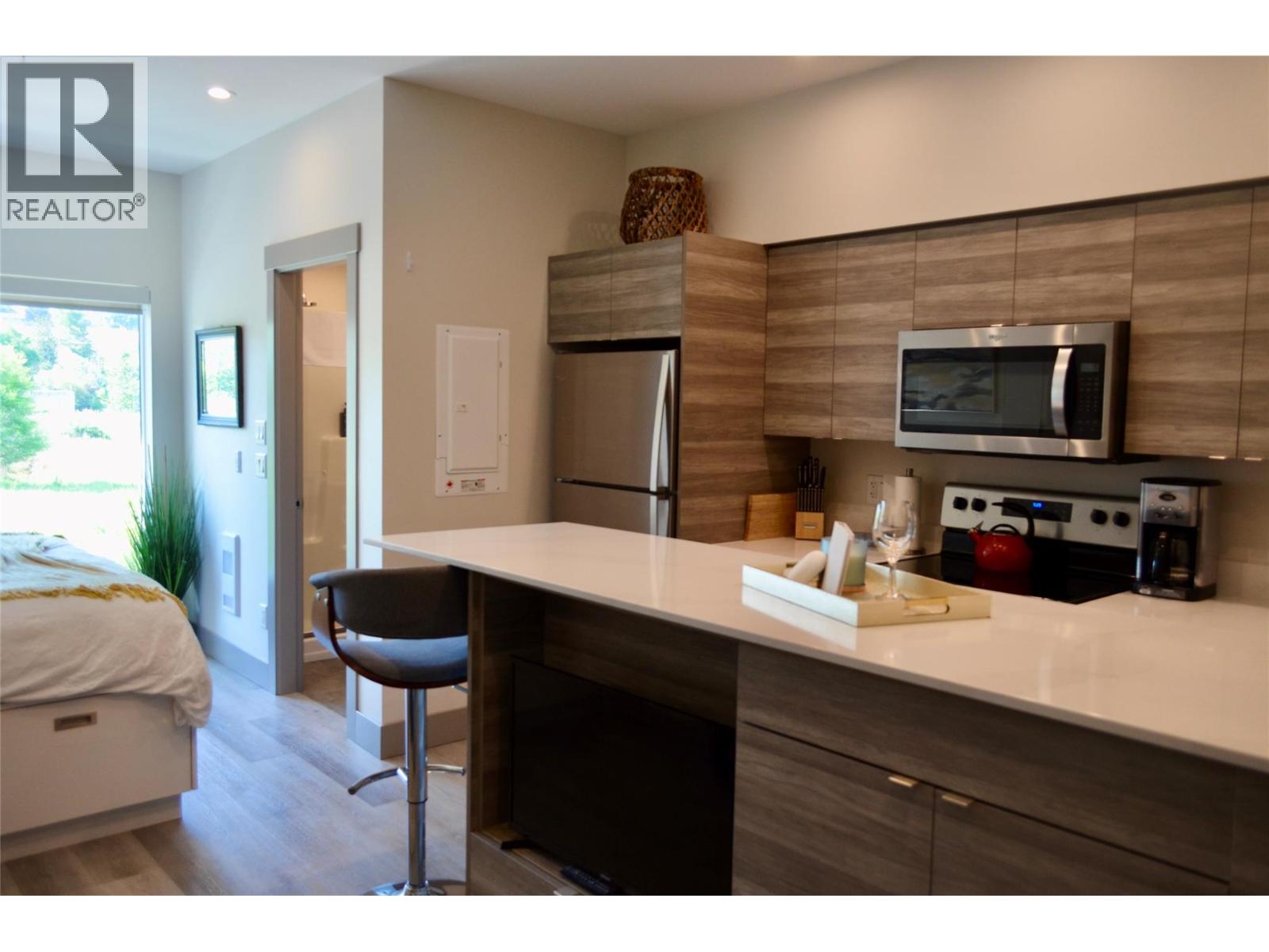 2555 Lakeshore Road Unit# 221, Vernon