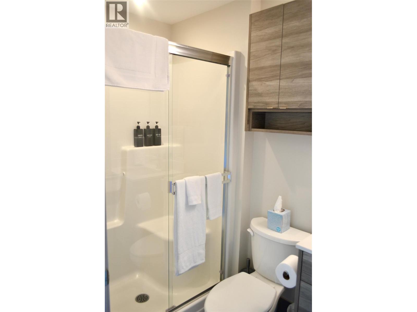 2555 Lakeshore Road Unit# 221, Vernon