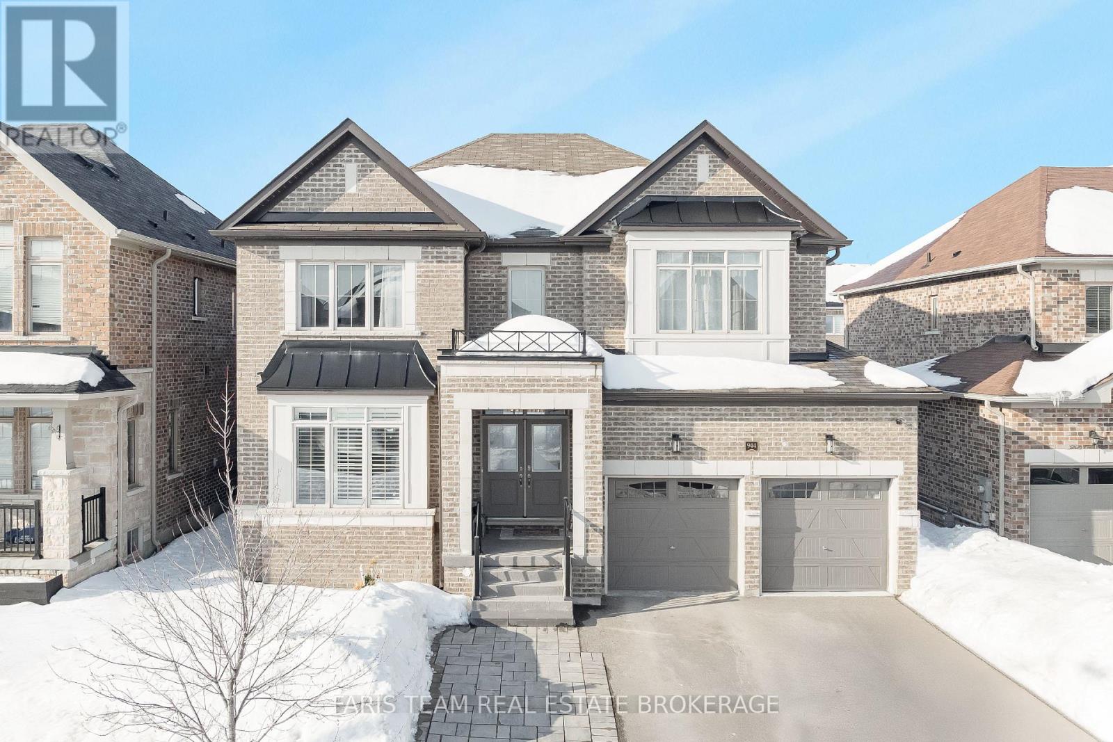 944 LARTER STREET - Photo 2 of 49, Innisfil, Ontario