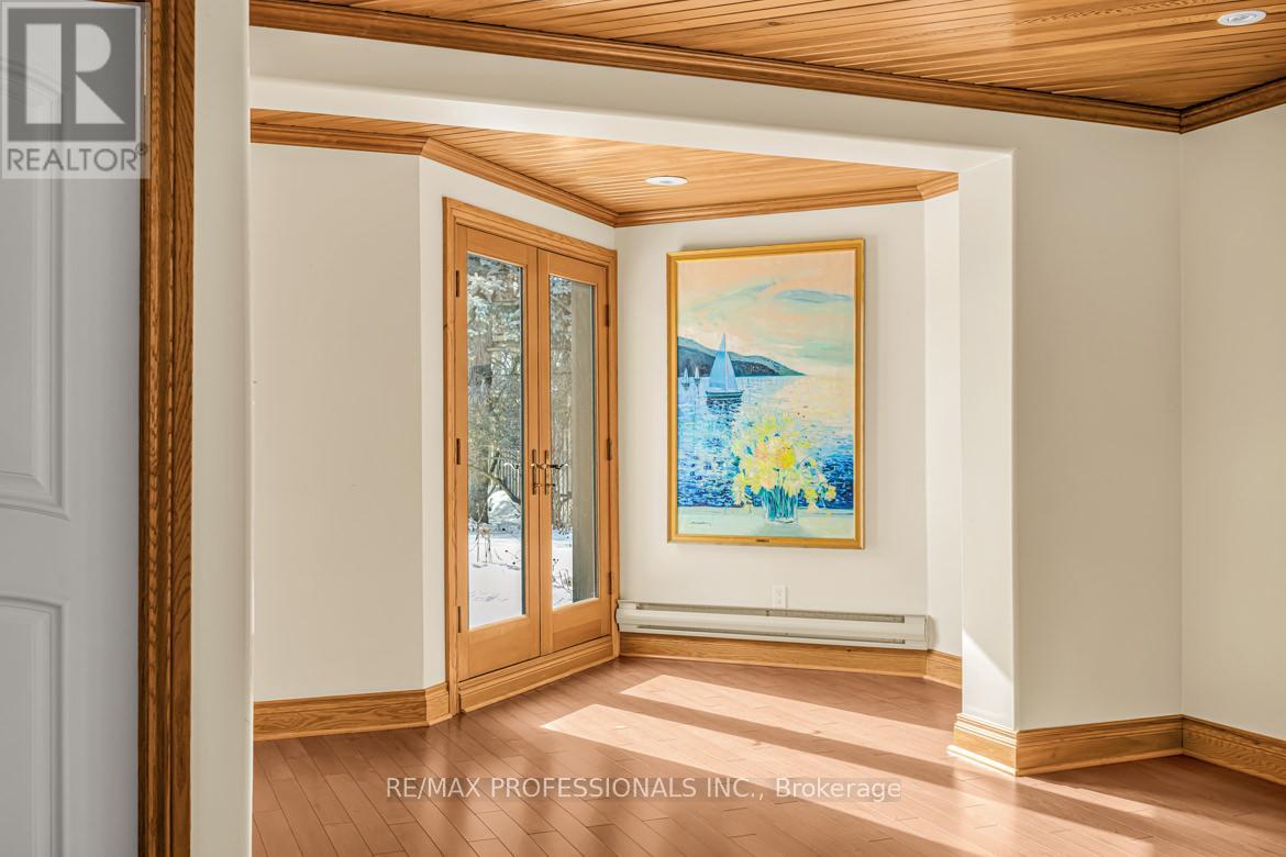 16 WOODPARK ROAD - 18